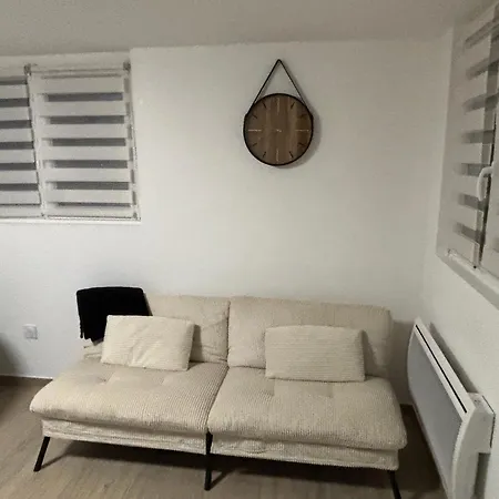 Petite Maison Au Calme * Pont-de-Larn